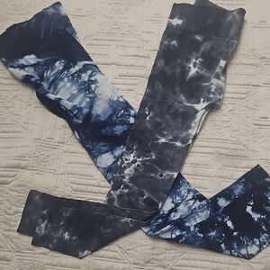 ⚜️2 Pair Nikibiki Tye Dye Leggings. Gray & White,Blue & White